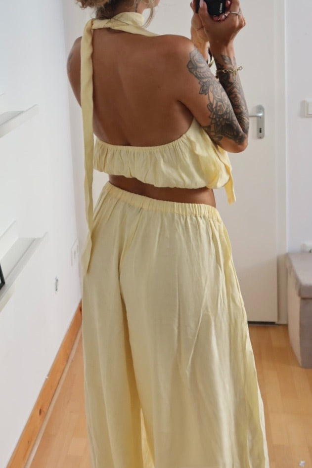 Set Butteryellow